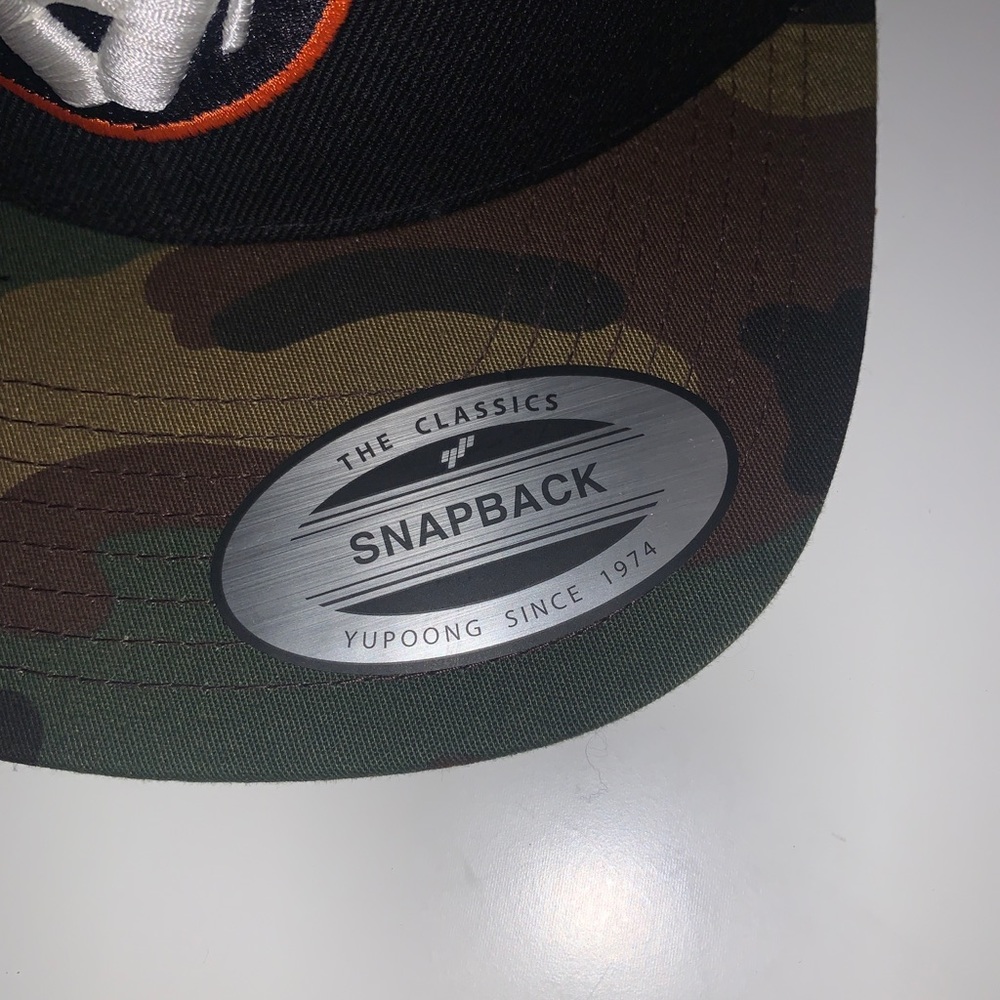 Hat - Picture 5 of 8